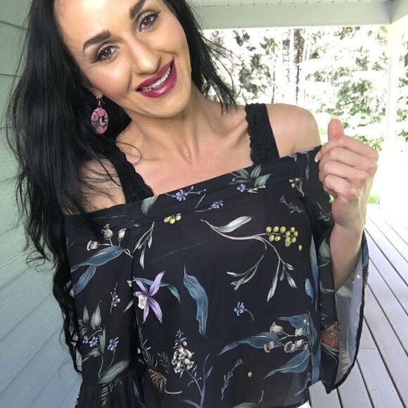 ASOS off shoulder crop floral top - Picture 1 of 8